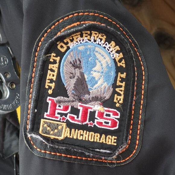 PJs PARAJUMPERS Masterpiece Series men's Medium Coat Chest Slim Fit PARKA - Picture 4 of 12